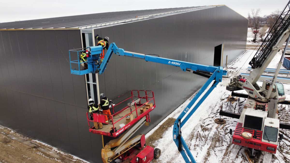 U-Build Insulated Metal Panels are quick to install, resulting in labor cost savings compared to an assembled wall systems. The erection install for this IMP Potato Building took place mid-February.
