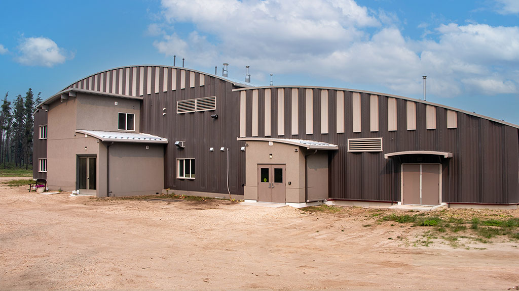 U-Build All Frameless Steel Buildings are supported by our skilled engineering department, and because the buildings are pre-engineered in most cases, this cost is included in the price of the building. This picture features a large riding arena.