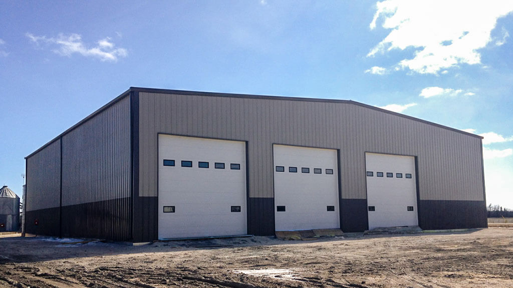 U-Build This farm shop features a wash bay, a workshop with a five tone crane, and office space for the farms day-to-day operations.