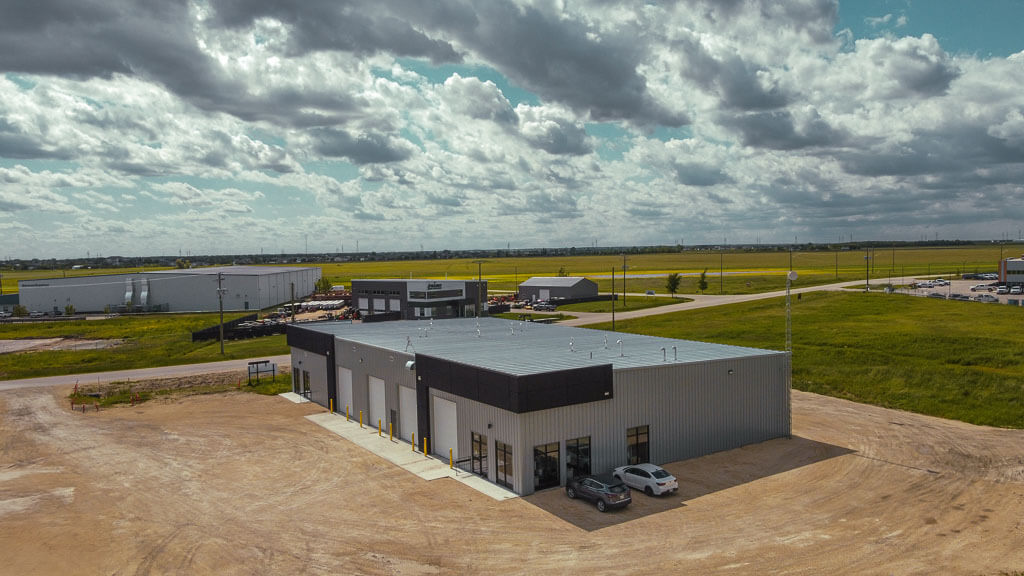 U-Build En personnalisant votre bâtiment avec U-Build, vous pouvez inclure un local à bureaux pour votre entreprise de services commerciaux.
