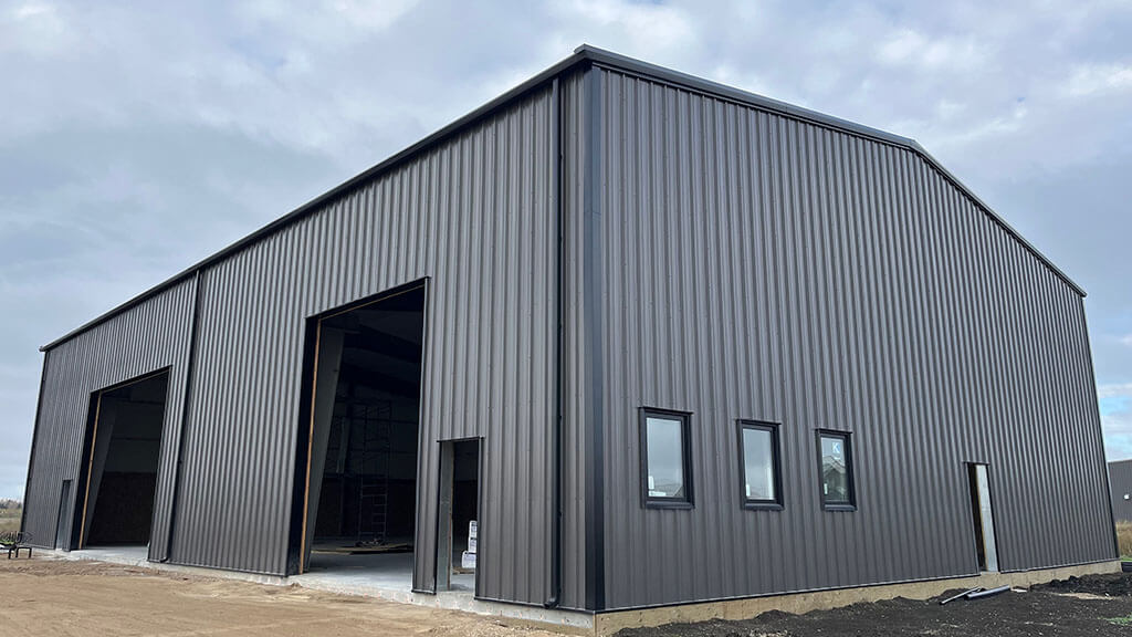U-Build Manufacturing space for 3-season sun rooms