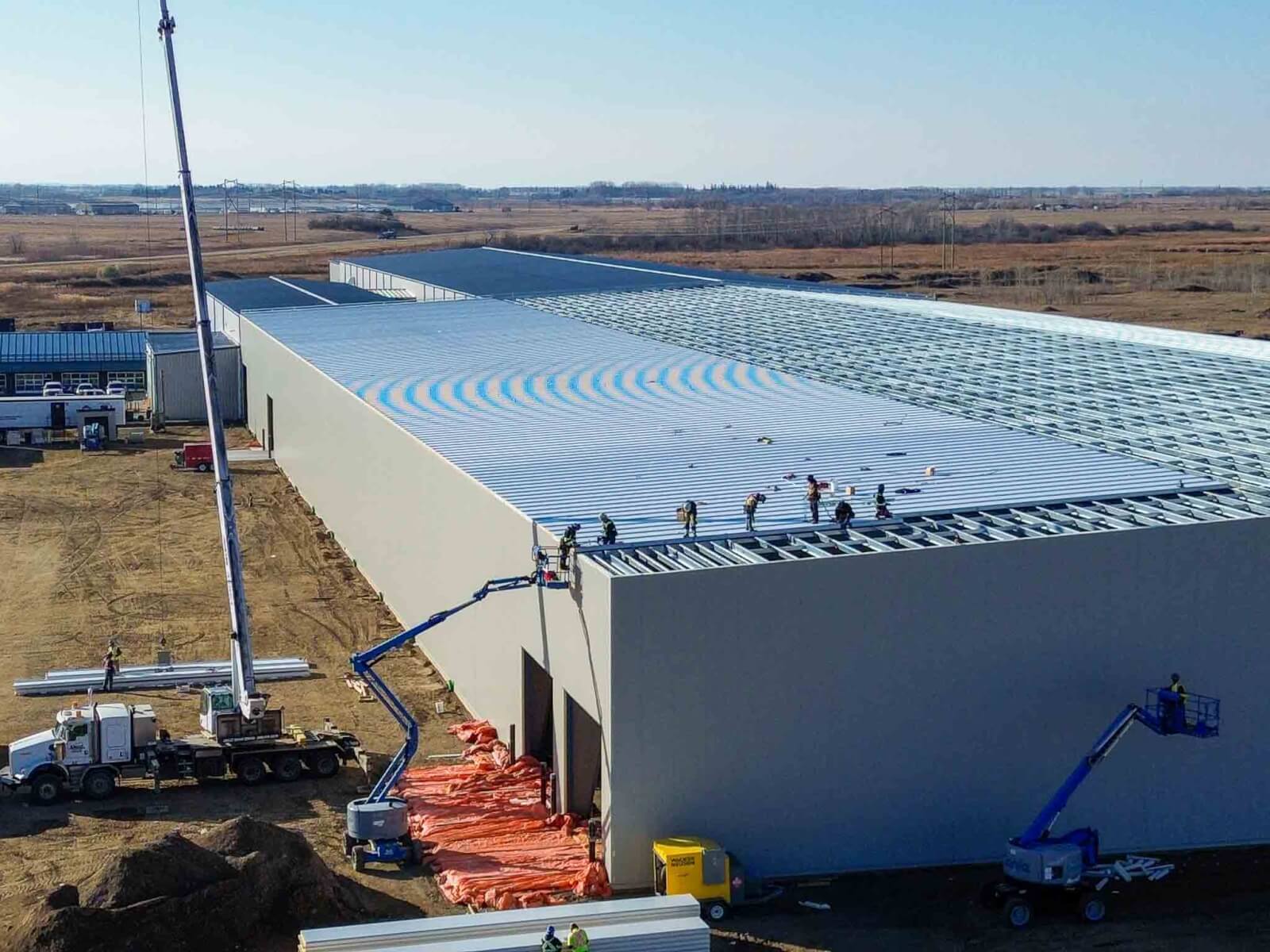 U-Build Steel Buildings: Maximum Space, Maximum Flexibility: The Advantages of Clear-Span Steel Buildings. Image 02